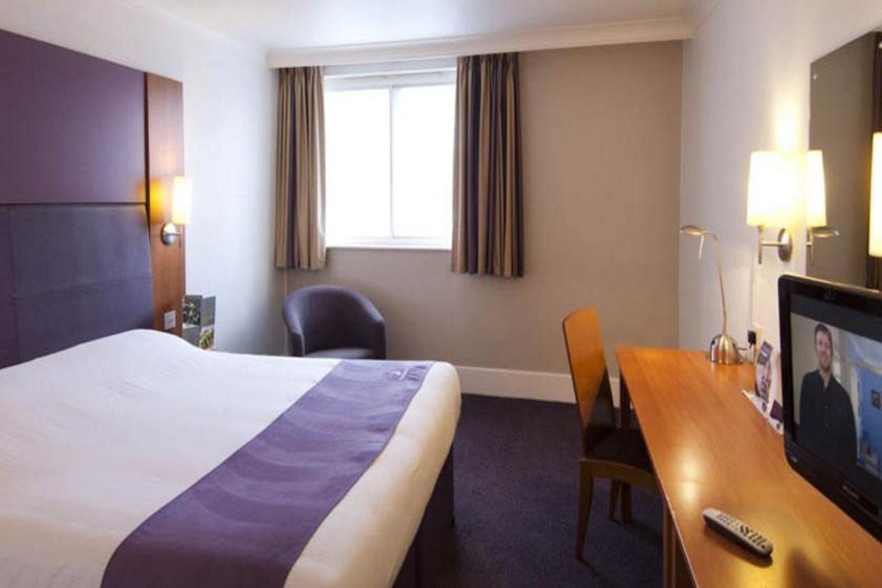 Premier Inn Nottingham Arena Ngoại thất bức ảnh